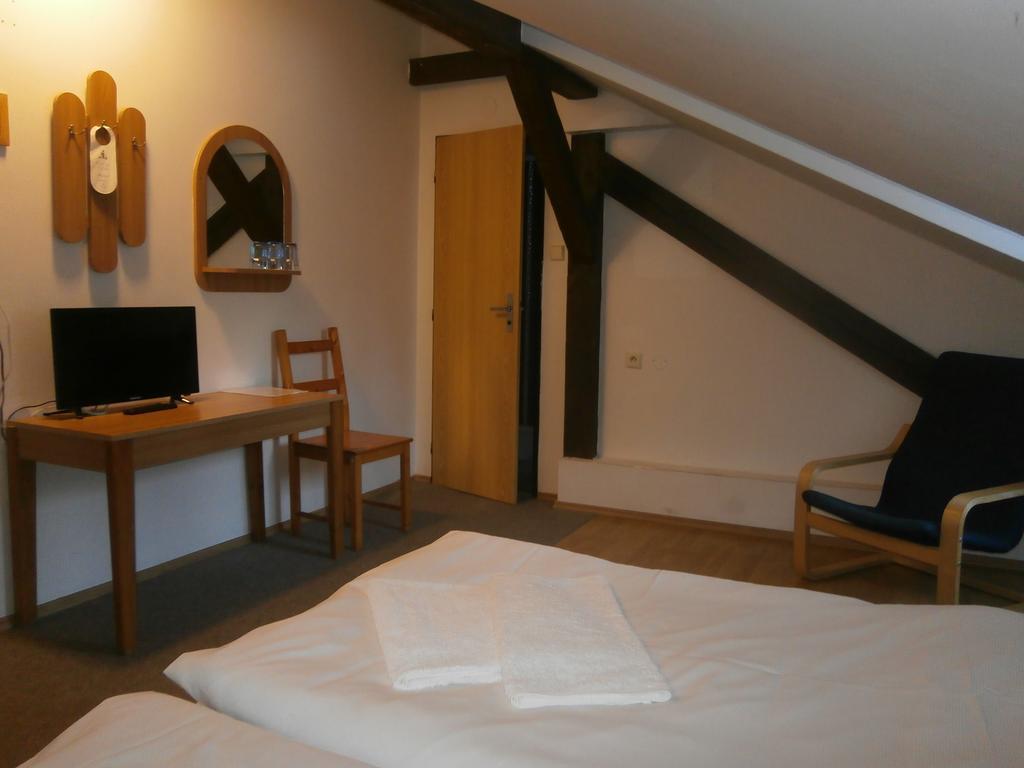 Hotel Dzban Jindrichov 外观 照片