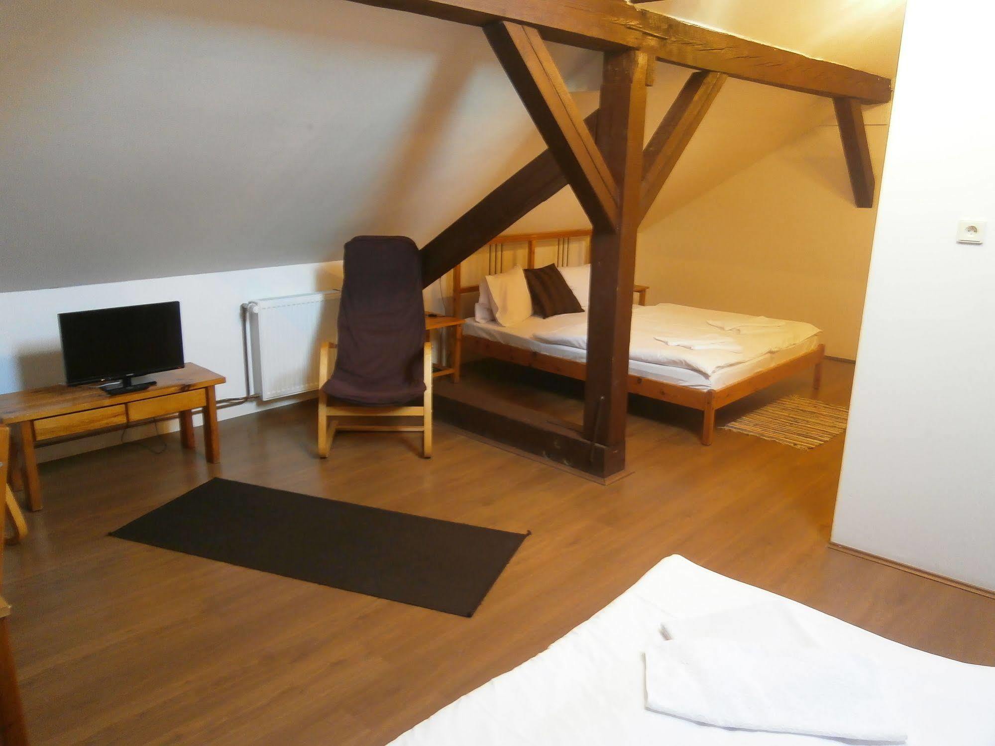 Hotel Dzban Jindrichov 外观 照片