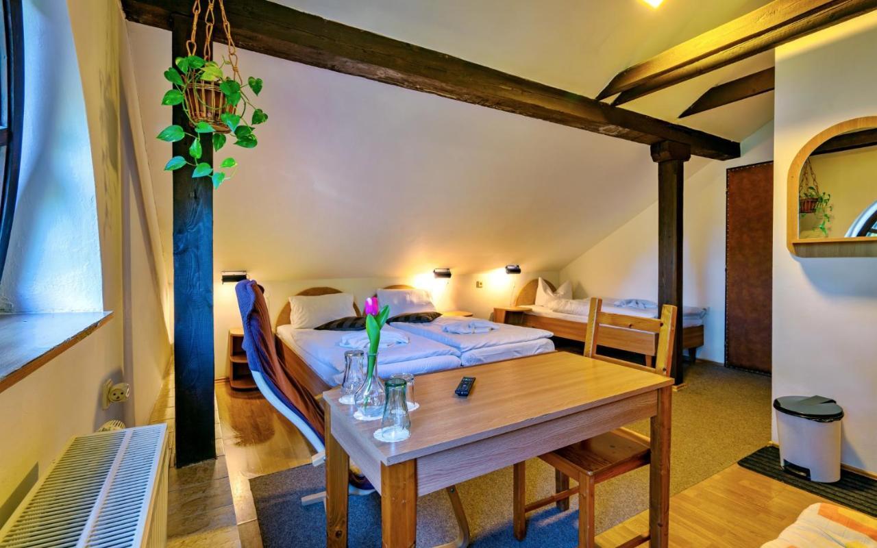 Hotel Dzban Jindrichov 外观 照片