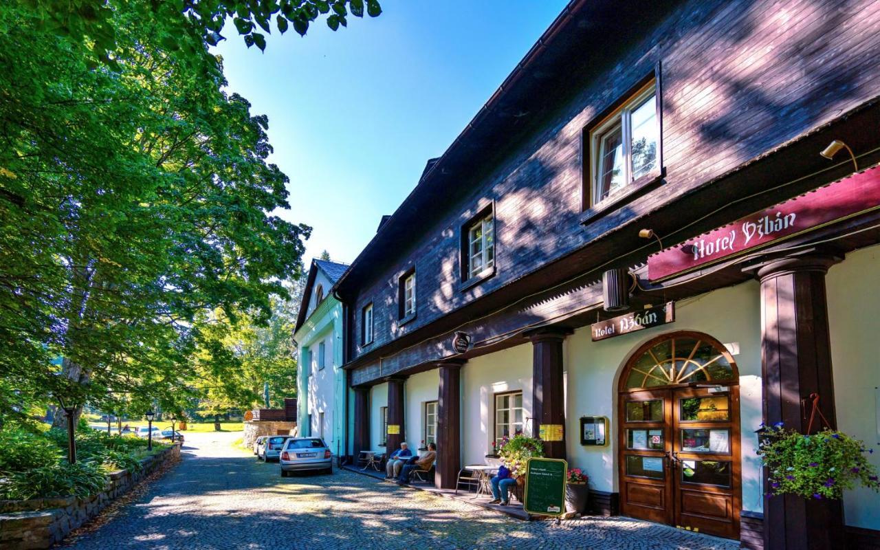Hotel Dzban Jindrichov 外观 照片
